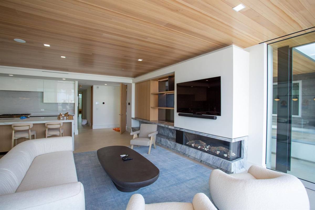 Apartment for rent at 110 22nd St, Newport Beach, CA 92663