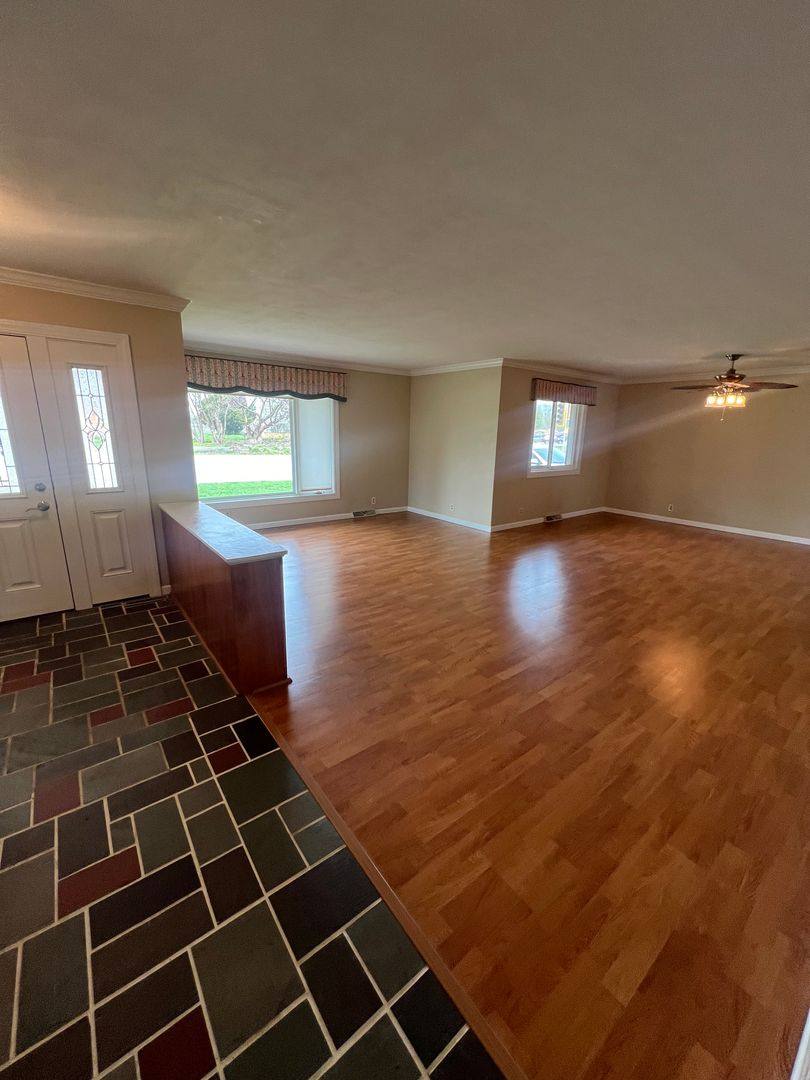 House for rent at 2 Robinhood Lane, Springfield, IL 62704
