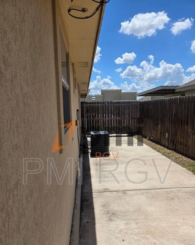 Apartment for rent at 2204 Taxco Court #3, Edinburg, TX 78542