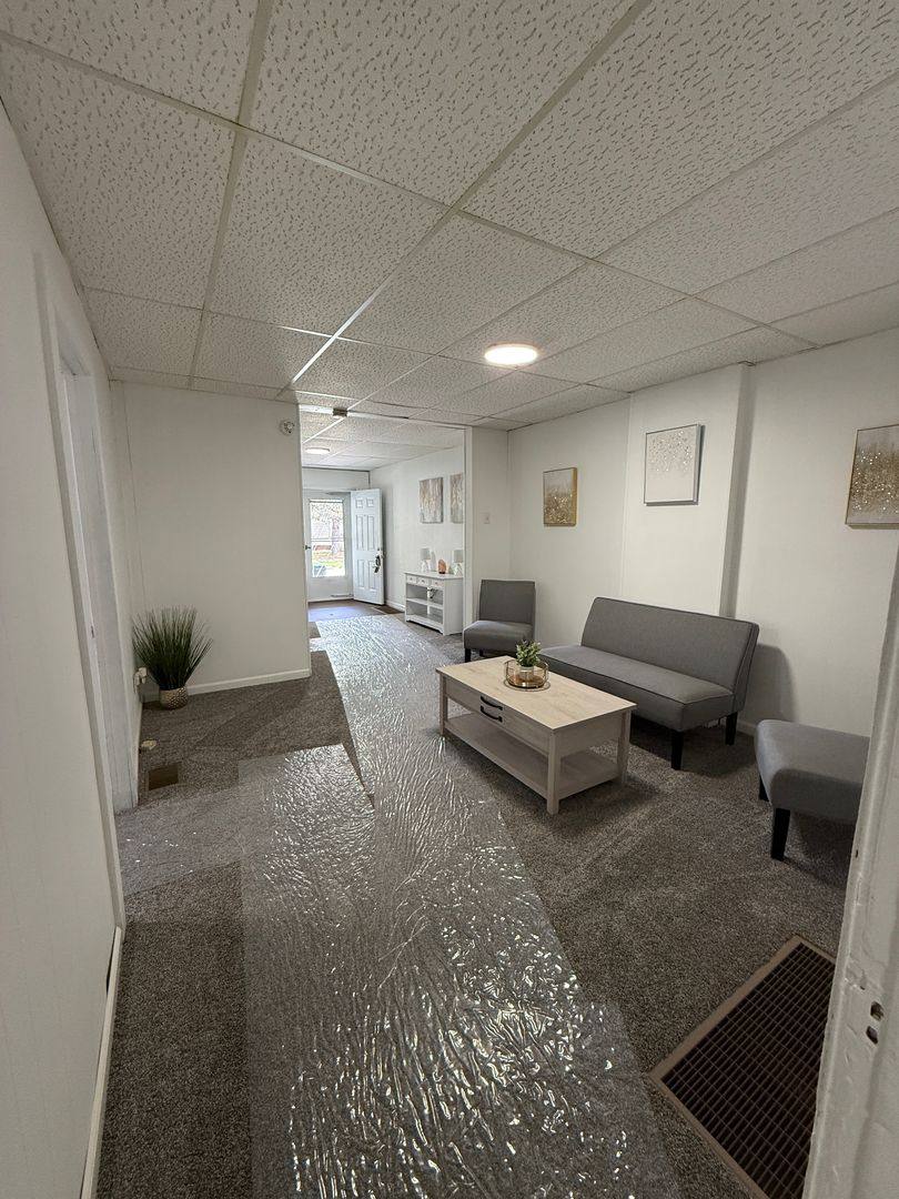 Apartment for rent at 1235 N 8th, Springfield, IL 62702