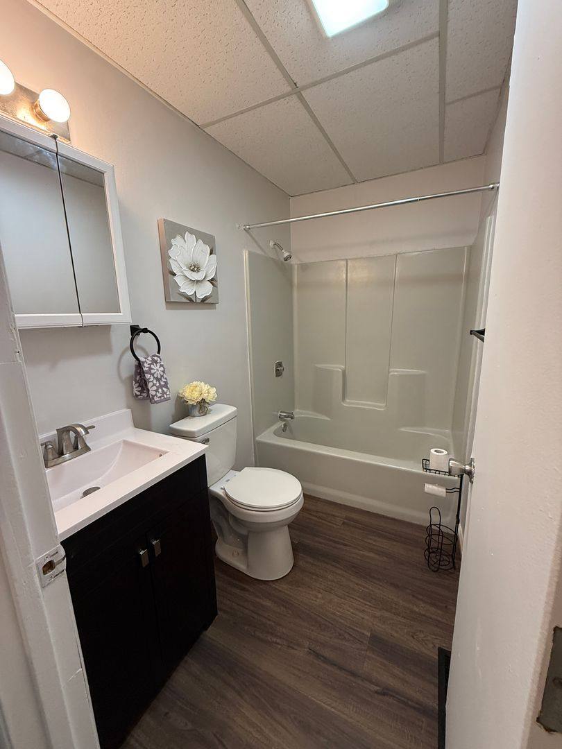 Apartment for rent at 1235 N 8th, Springfield, IL 62702