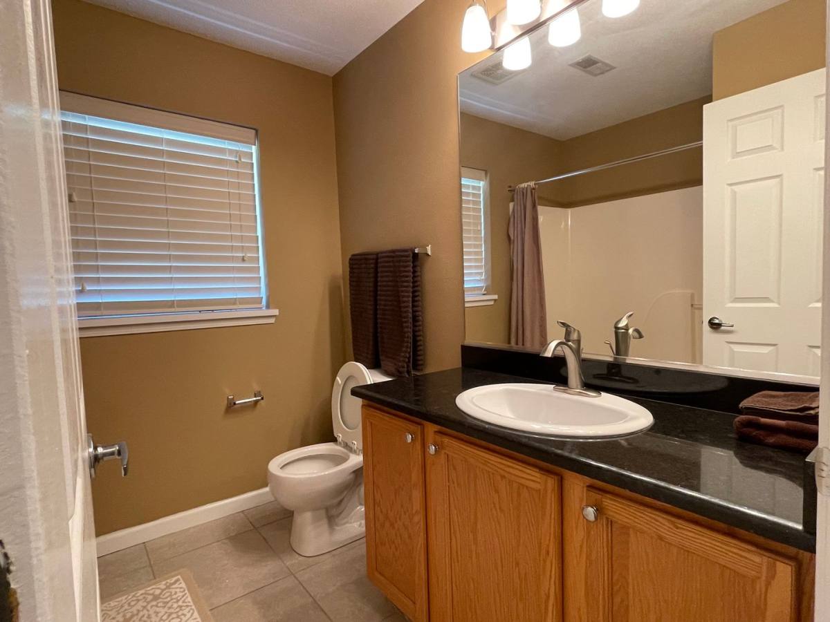Apartment for rent at 2037-2097 Pear Tree Court, Cape Girardeau, MO 63701