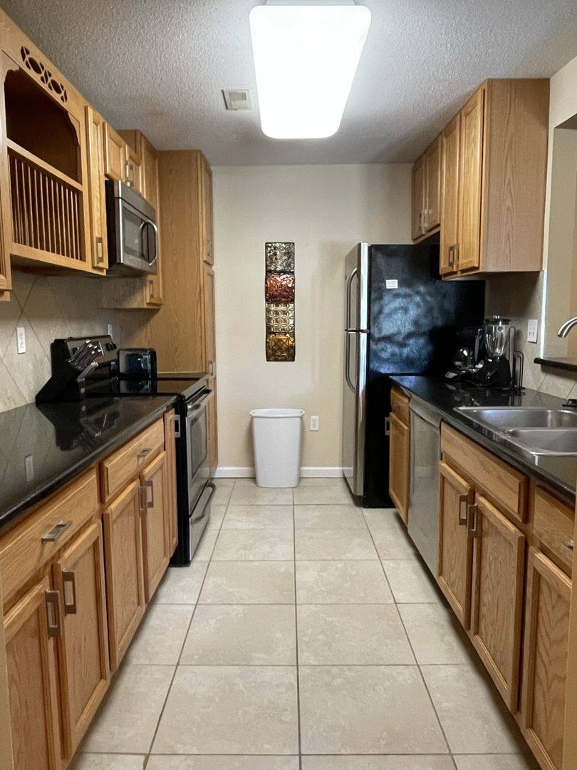 Apartment for rent at 2037-2097 Pear Tree Court, Cape Girardeau, MO 63701