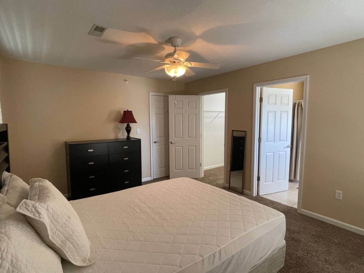 Apartment for rent at 2037-2097 Pear Tree Court, Cape Girardeau, MO 63701