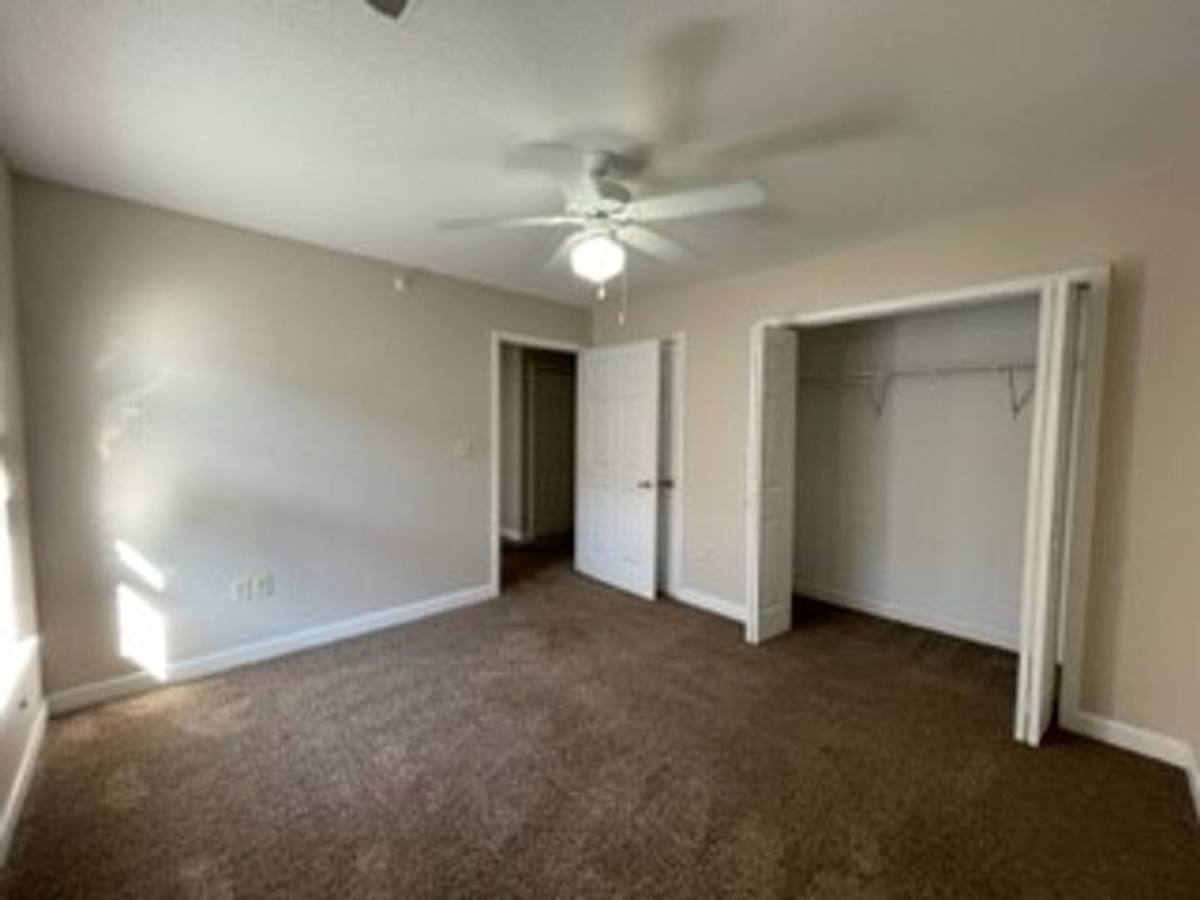 Apartment for rent at 2037-2097 Pear Tree Court, Cape Girardeau, MO 63701