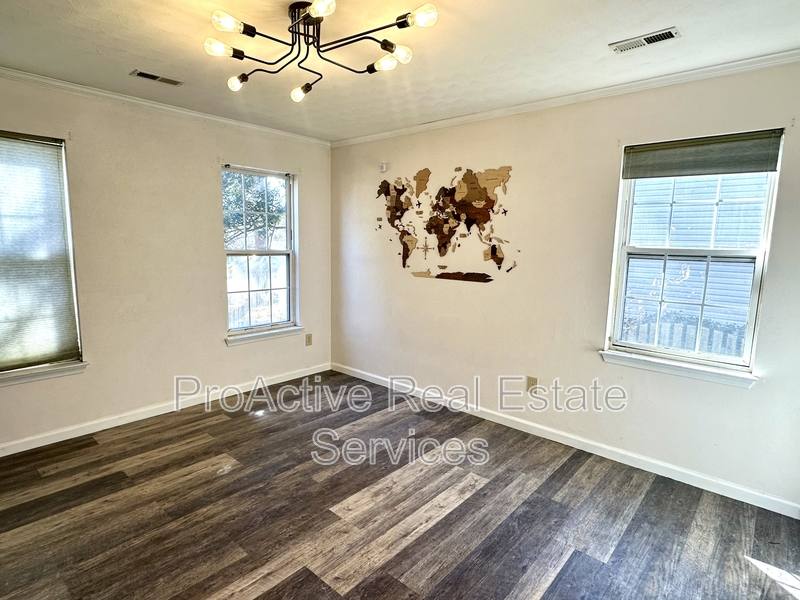House for rent at 9385 Pine Tree Rd, Norfolk, VA 23503