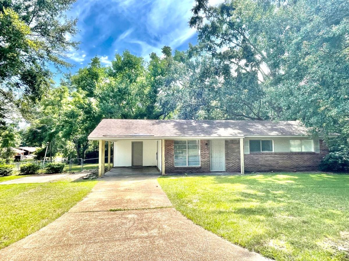 House for rent at 130 Spring Ridge Dr, Brandon, MS 39042