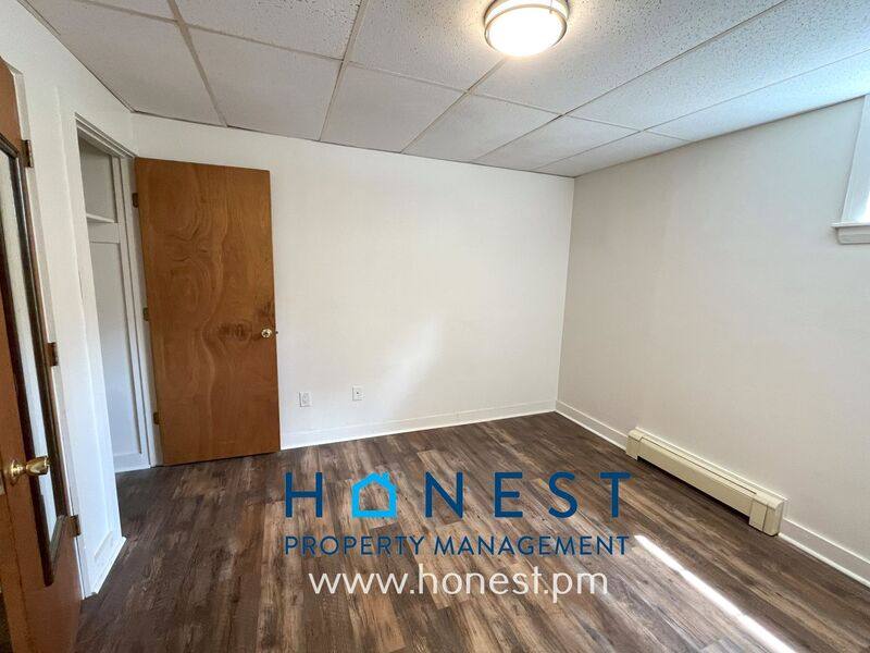 Apartment for rent at 20 Academy St #2, Hallowell, ME 04347