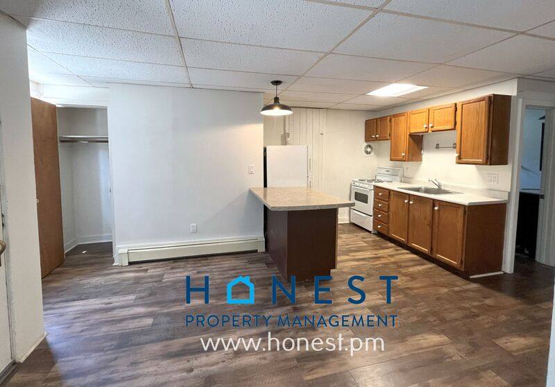 Apartment for rent at 20 Academy St #2, Hallowell, ME 04347