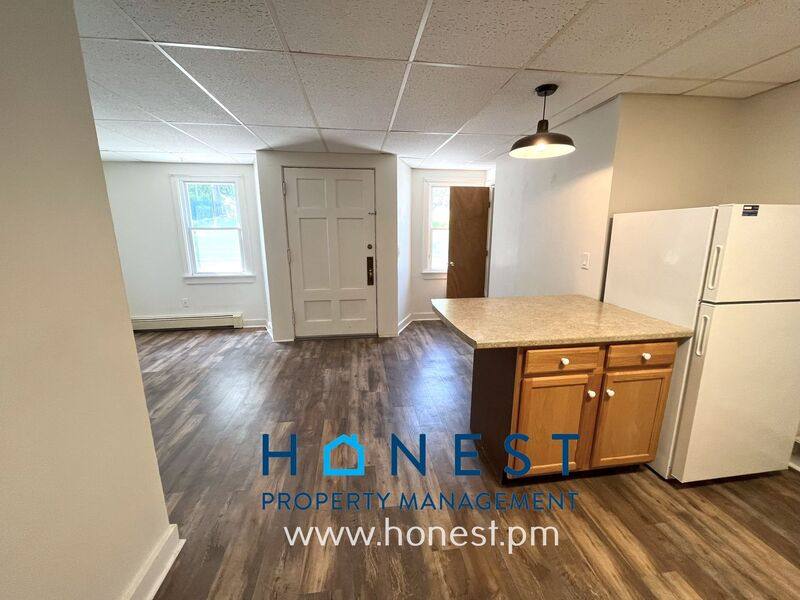 Apartment for rent at 20 Academy St #2, Hallowell, ME 04347
