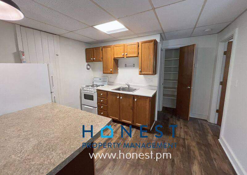 Apartment for rent at 20 Academy St #2, Hallowell, ME 04347