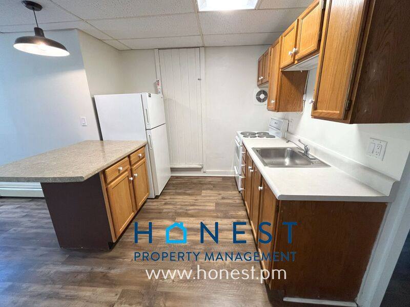 Apartment for rent at 20 Academy St #2, Hallowell, ME 04347