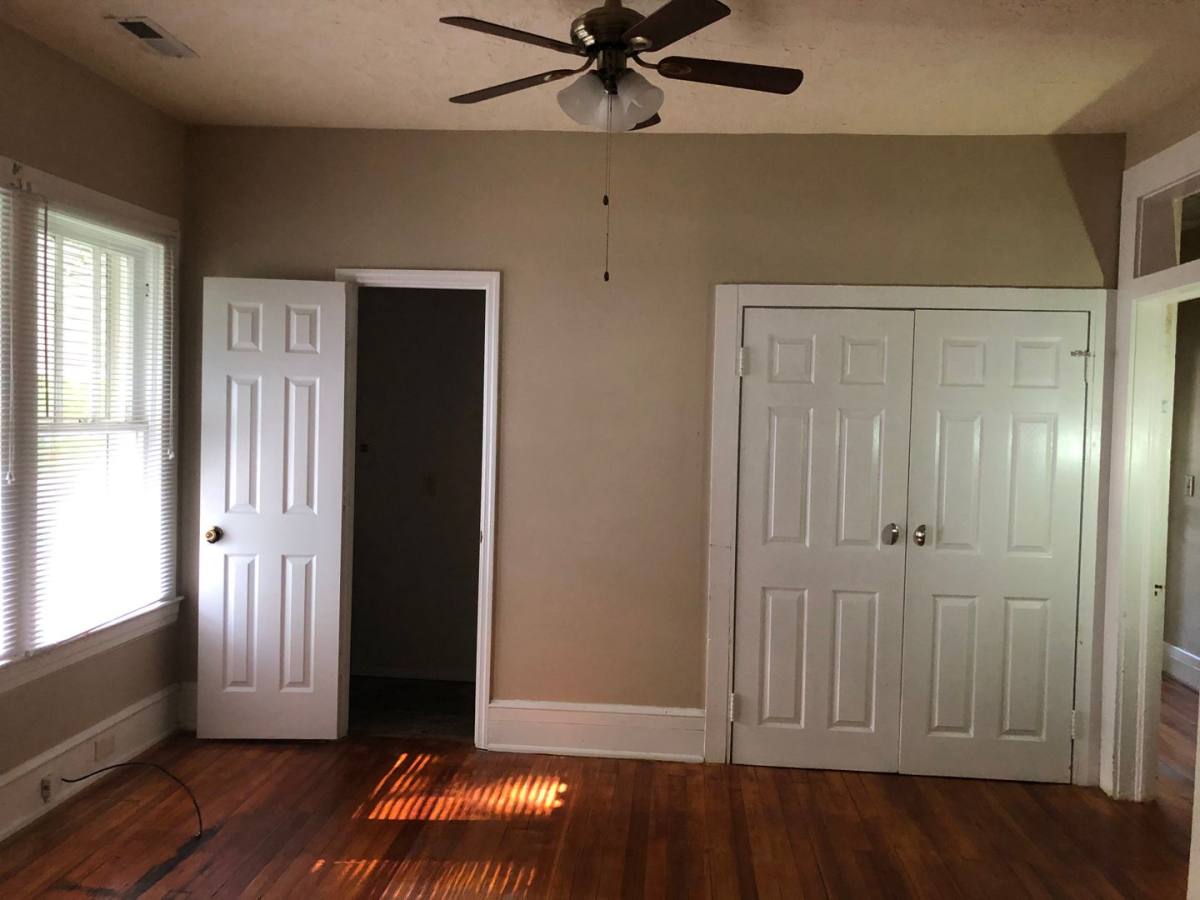 House for rent at 1003 Peachtree St, Gadsden, AL 35901
