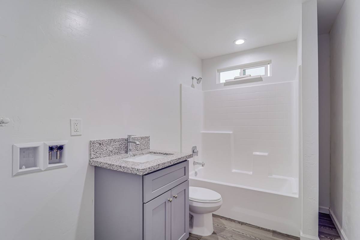 Townhouse for rent at 113 Bliss St, Bakersfield, CA 93307
