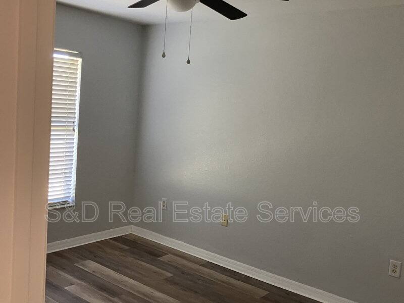 Apartment for rent at 5527 Gaur Lane, Lakeland, FL 33811