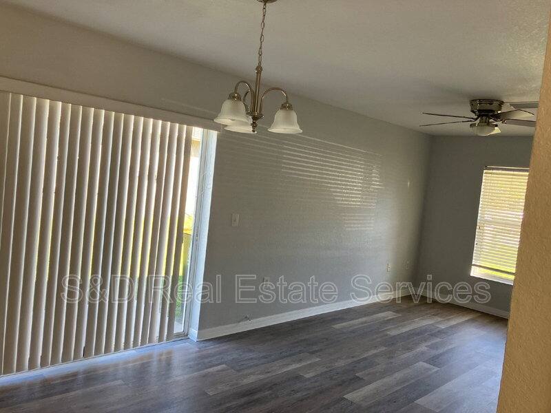 Apartment for rent at 5527 Gaur Lane, Lakeland, FL 33811