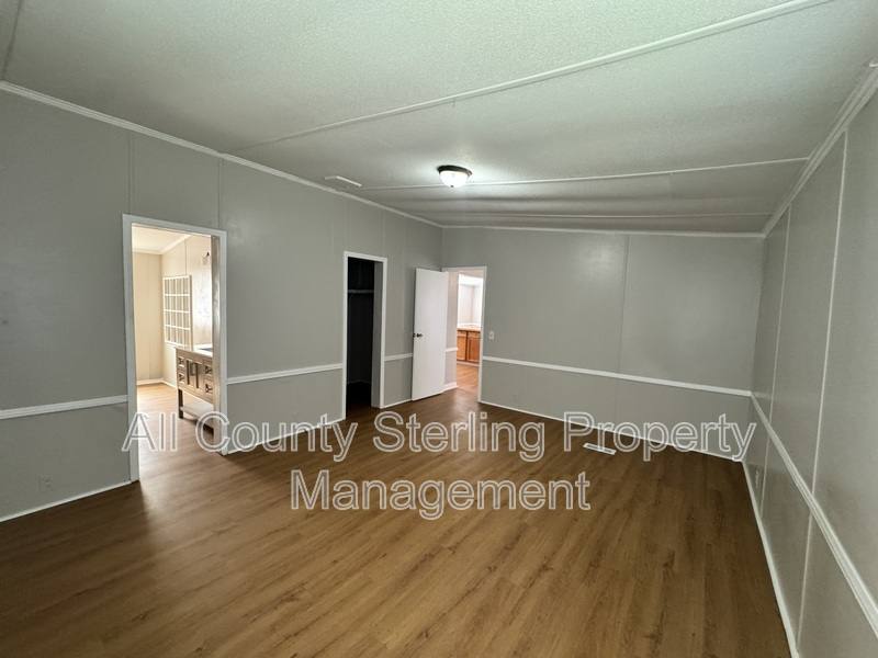 House for rent at 579 SE Baker Ave, Lake City, FL 32025