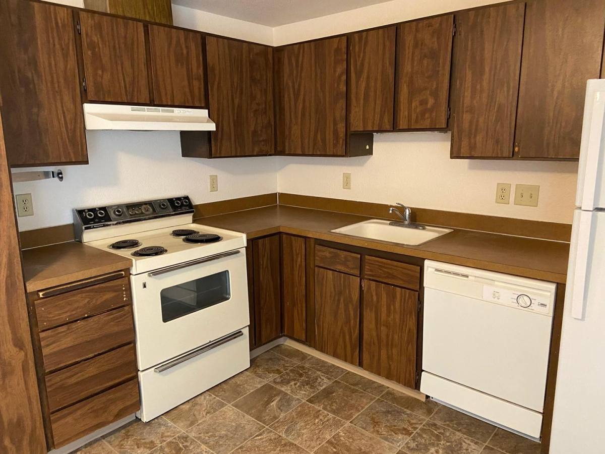 Apartment for rent at 282 S 47th, Springfield, OR 97478