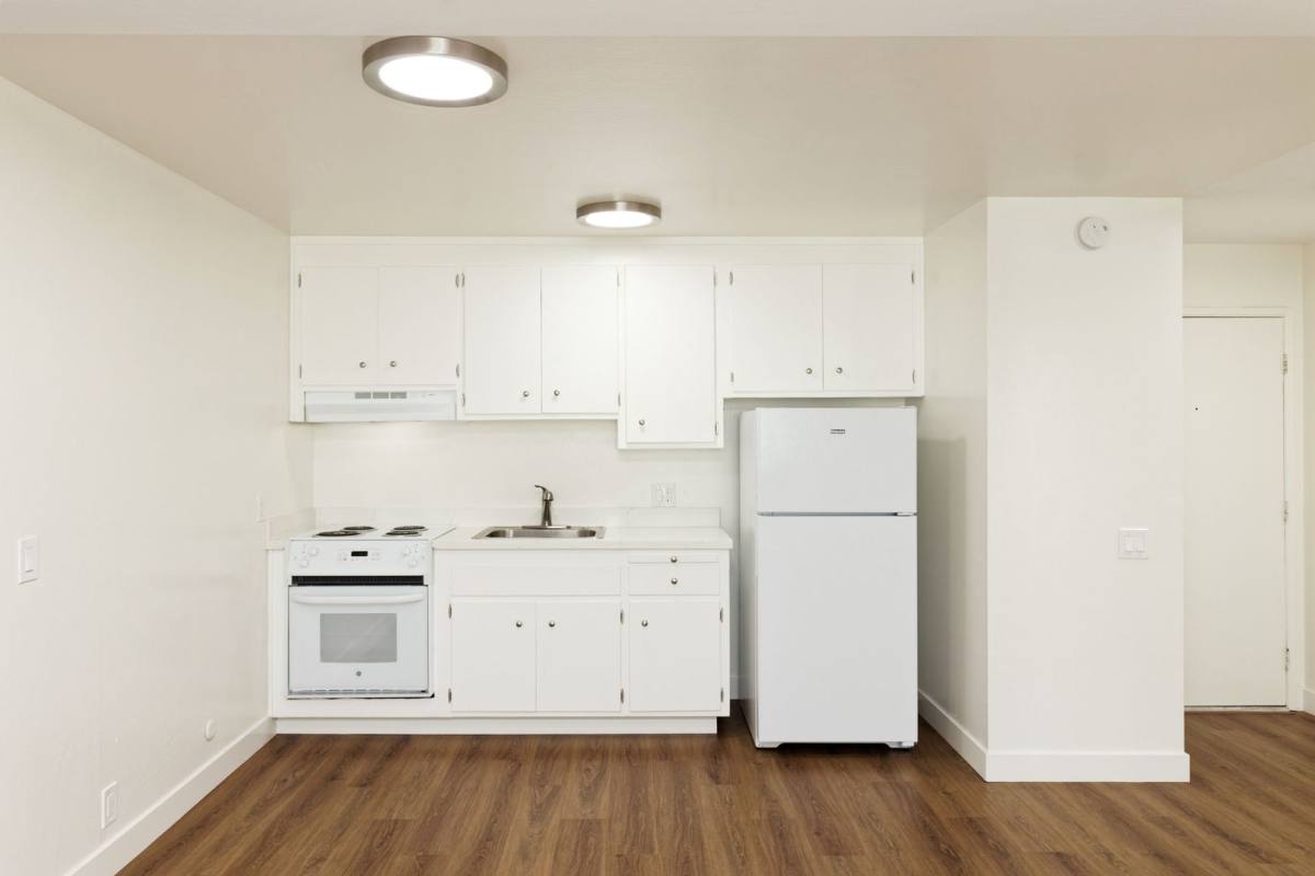 Apartment for rent at 1565 Madison St, Oakland, CA 94612