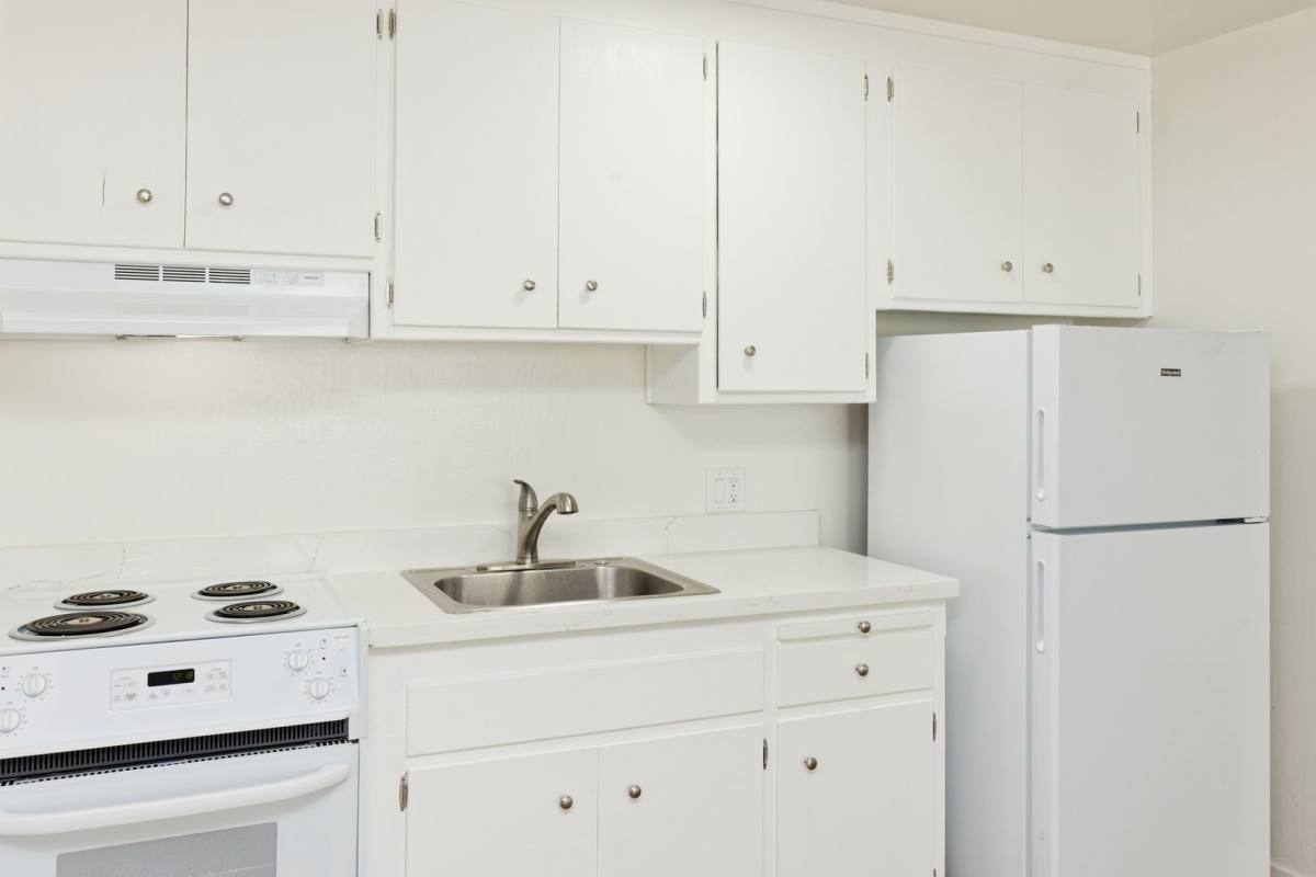 Apartment for rent at 1565 Madison St, Oakland, CA 94612