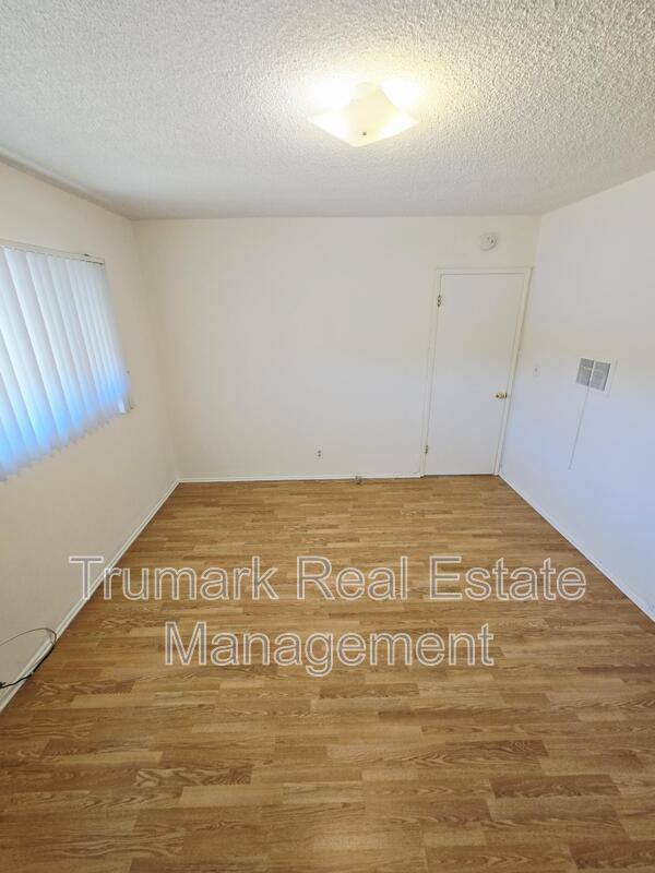 Apartment for rent at 332 Cornell Dr E, Burbank, CA 91504