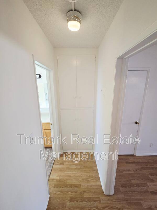 Apartment for rent at 332 Cornell Dr E, Burbank, CA 91504