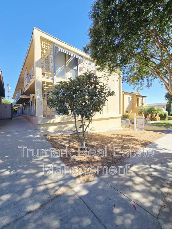 Apartment for rent at 332 Cornell Dr E, Burbank, CA 91504