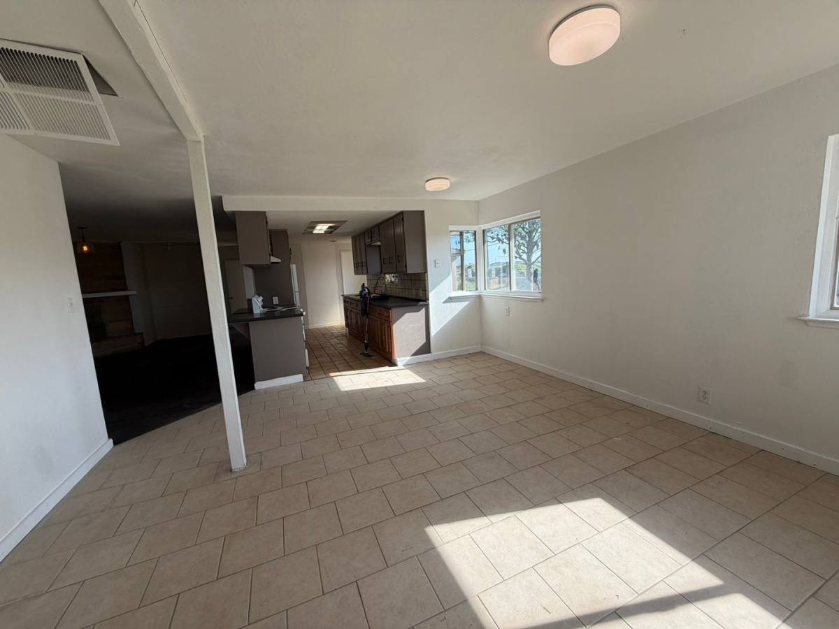 House for rent at 11322 Franklin Blvd, Elk Grove, CA 95757