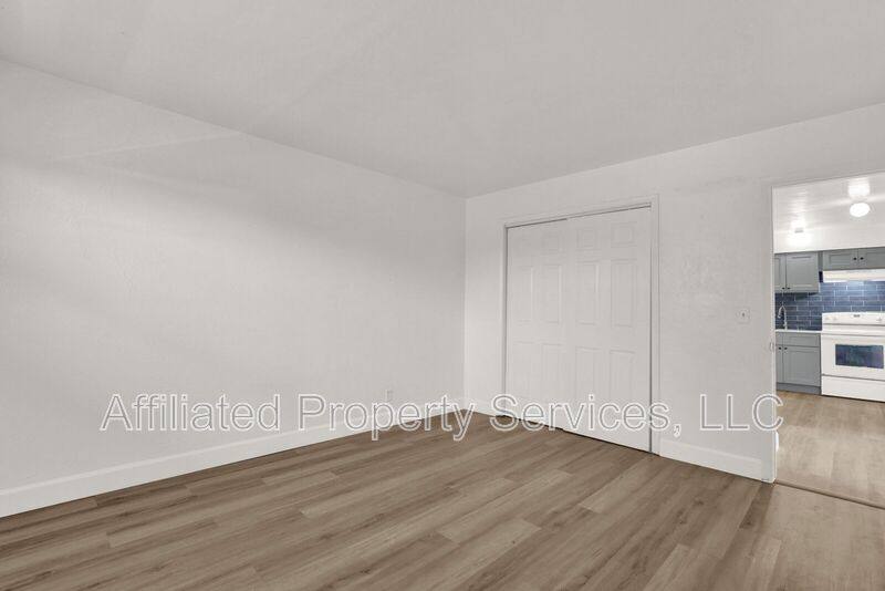 Apartment for rent at 2701 Ave E #15, West Palm Beach, FL 33404