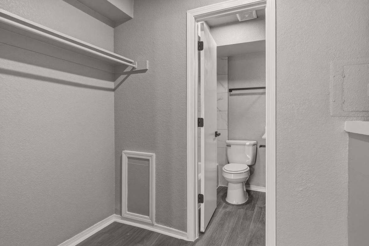 Apartment for rent at 5542 S Walker Ave, Oklahoma City, OK 73109