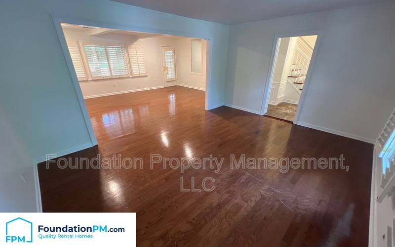 House for rent at 7939 Dovie Lane, Germantown, TN 38138