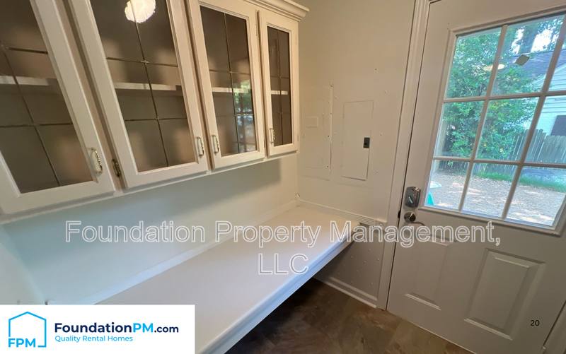 House for rent at 7939 Dovie Lane, Germantown, TN 38138
