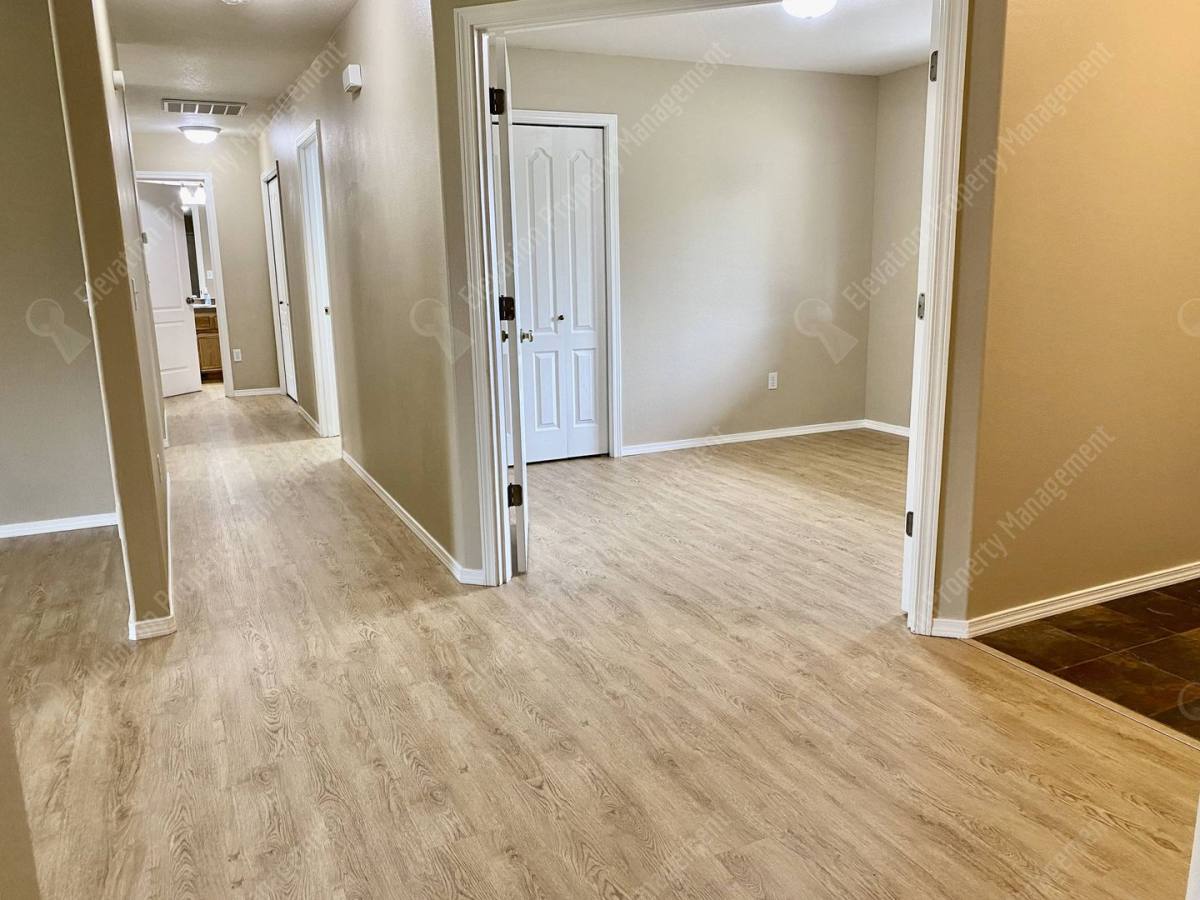 House for rent at 625 NE Redwood Ave, Redmond, OR 97756