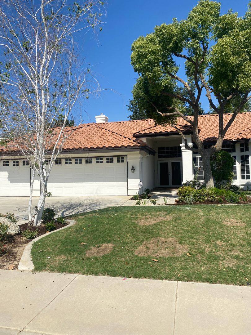 House for rent at 310 Via Rosario, Bakersfield, CA 93314