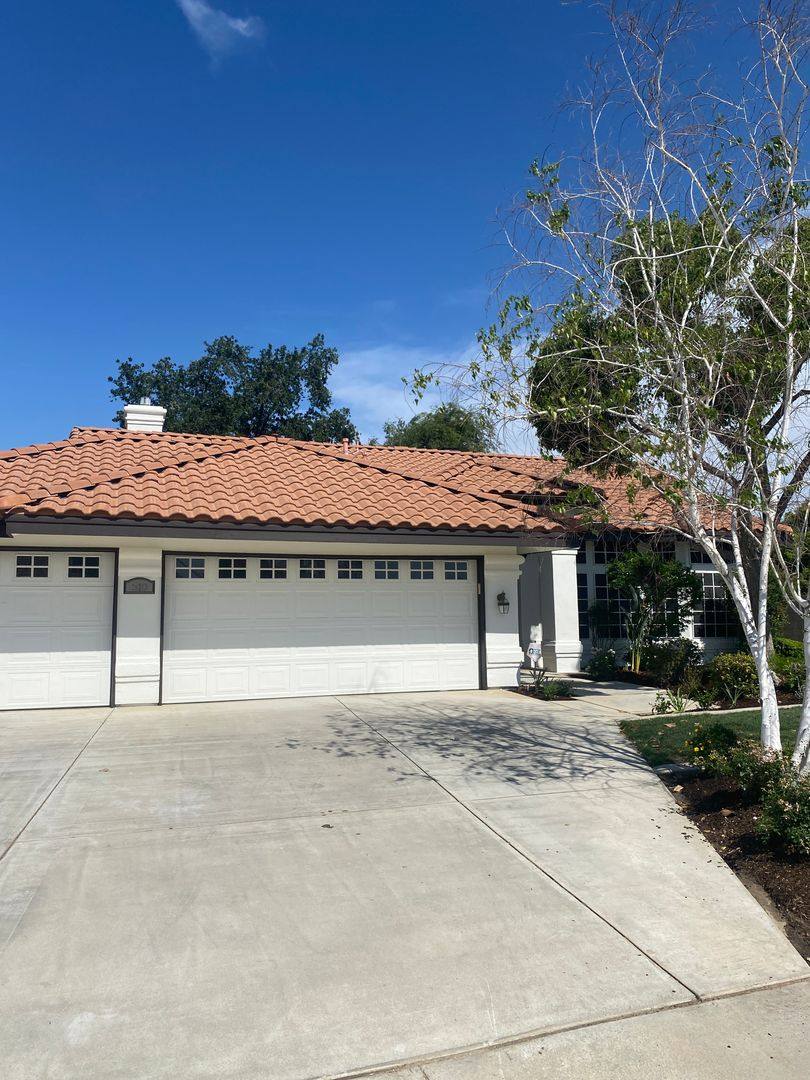 House for rent at 310 Via Rosario, Bakersfield, CA 93314