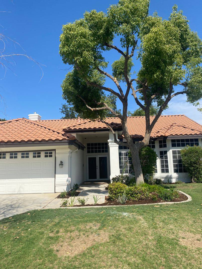House for rent at 310 Via Rosario, Bakersfield, CA 93314