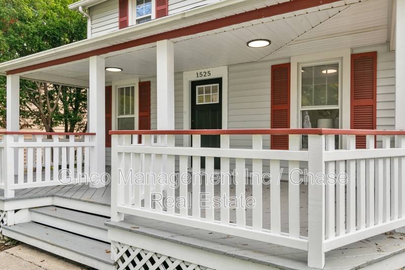 House for rent at 1525 Burr Oak, Homewood, IL 60430