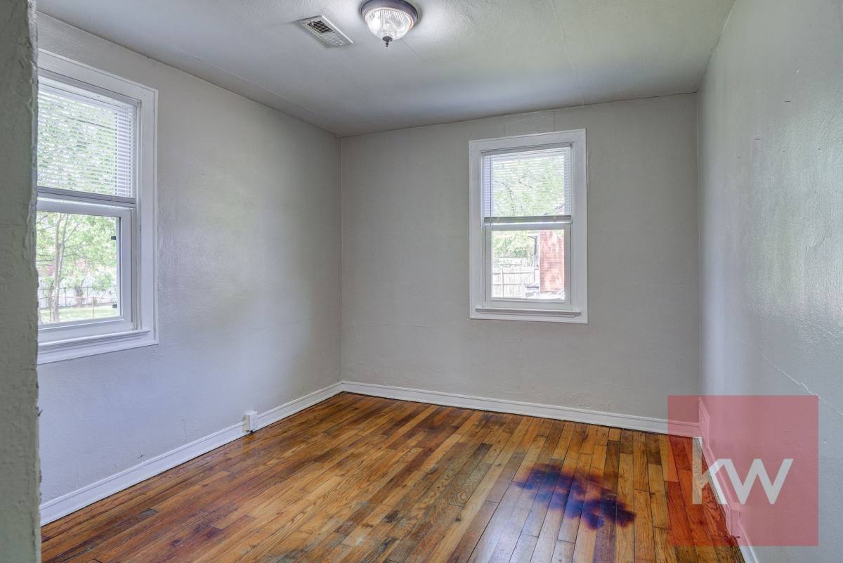 Townhouse for rent at 2025 Sherwood Rd, Kingsport, TN 37664