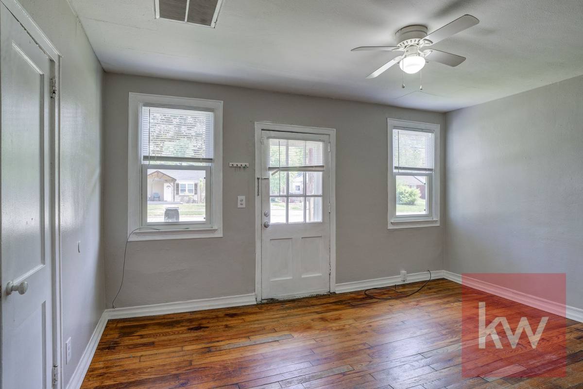 Townhouse for rent at 2025 Sherwood Rd, Kingsport, TN 37664