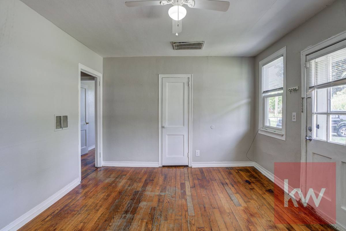 Townhouse for rent at 2025 Sherwood Rd, Kingsport, TN 37664