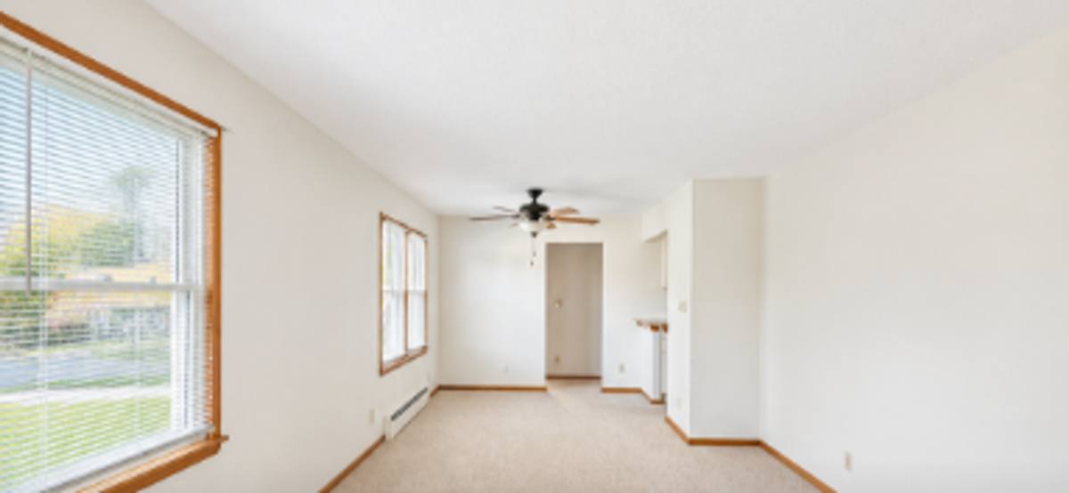 Apartment for rent at 4100 Grand Ave, Des Moines, IA 50312