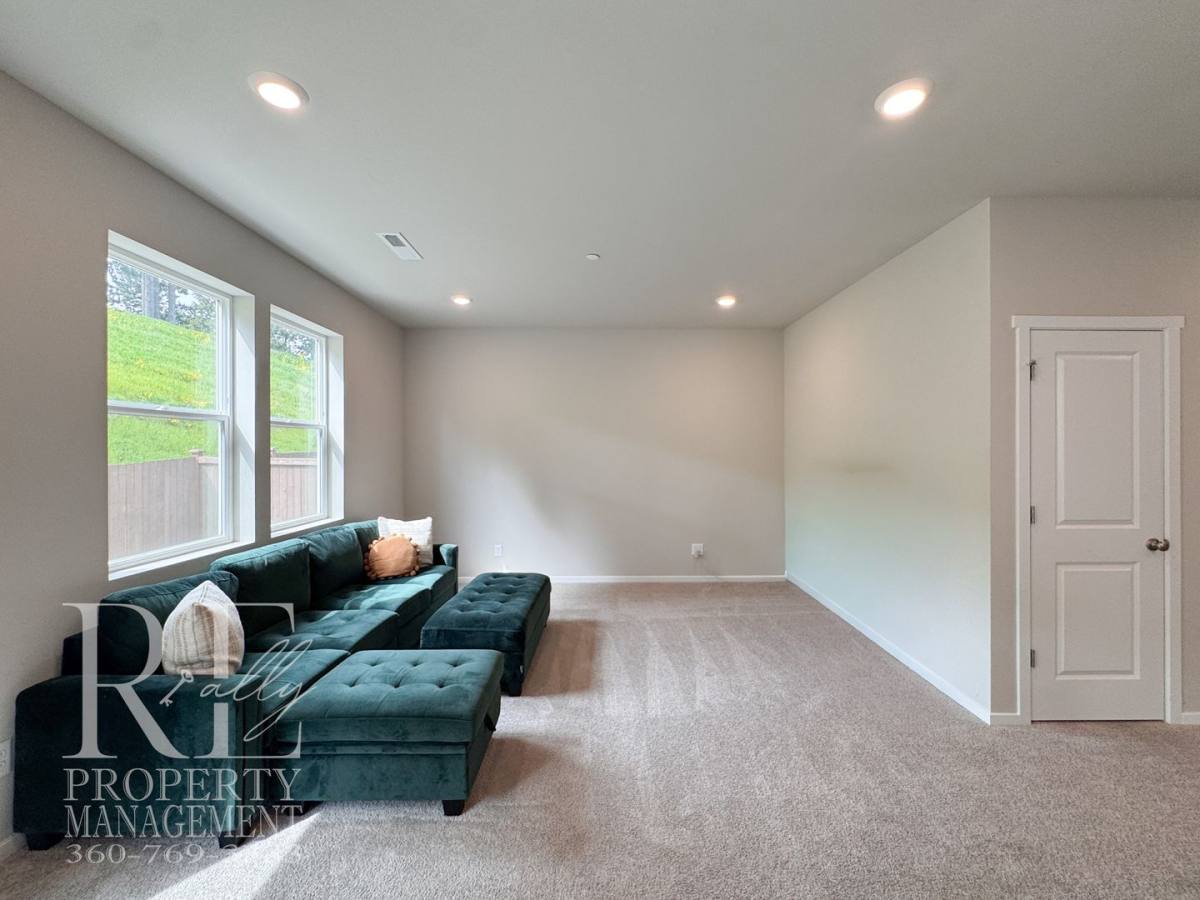 House for rent at 4257 Pronghorn Place, Bremerton, WA 98310