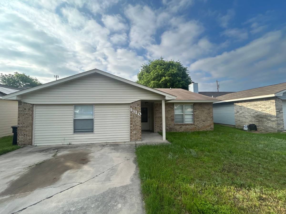House for rent at 1310 Goodhue Dr, Killeen, TX 76549