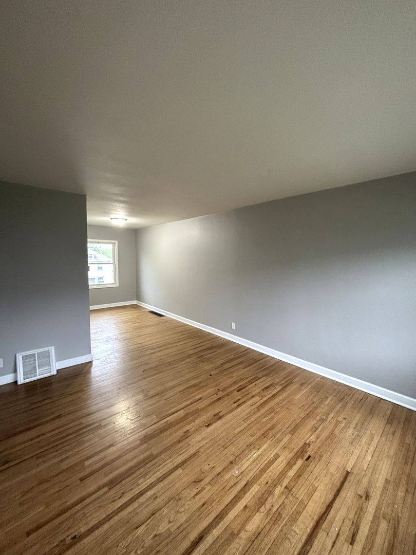 Townhouse for rent at 1272 W Mullan Ave, Waterloo, IA 50701