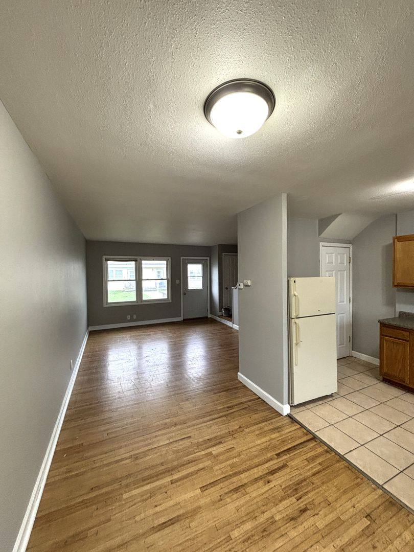 Townhouse for rent at 1272 W Mullan Ave, Waterloo, IA 50701