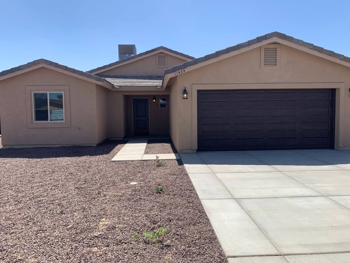 House for rent at 11649 E 33rd Place, Yuma, AZ 85365