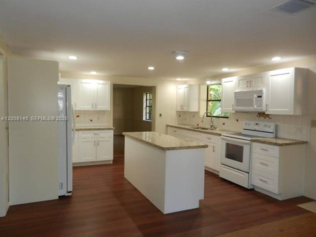 House for rent at 18950 SW 240th St, Homestead, FL 33031
