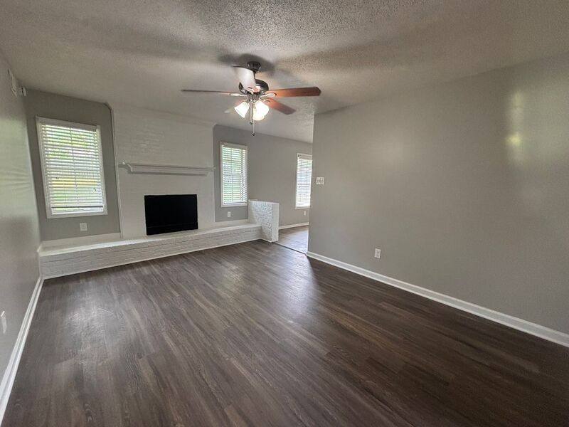House for rent at 3989 Battlefield Dr, Memphis, TN 38128