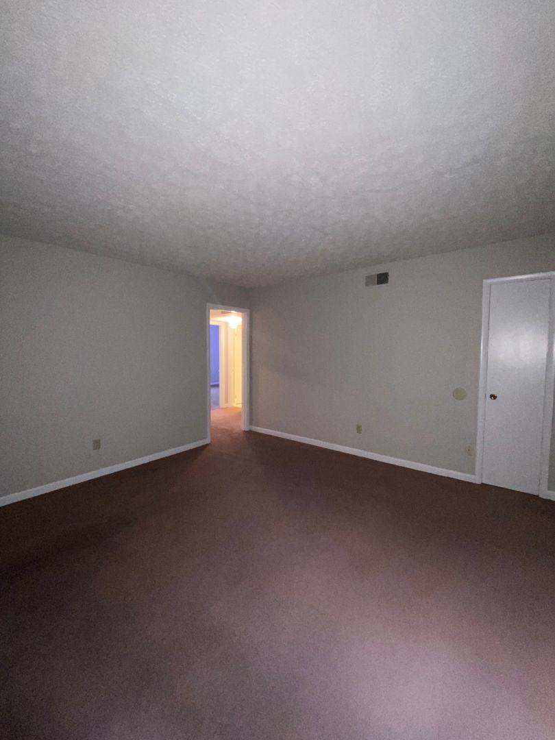 Apartment for rent at 1415 Christine Ave, Anniston, AL 36207