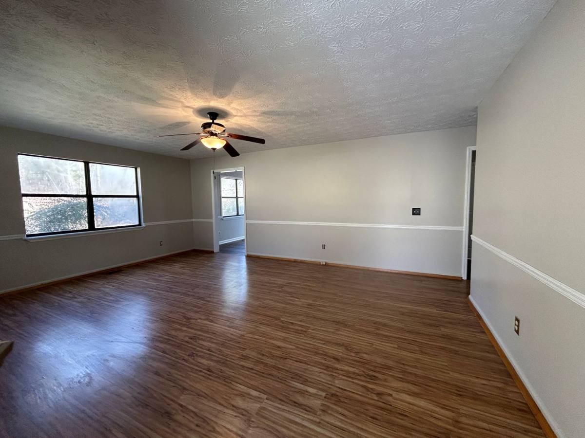 House for rent at 901 Locke Dr, Oxford, AL 36203